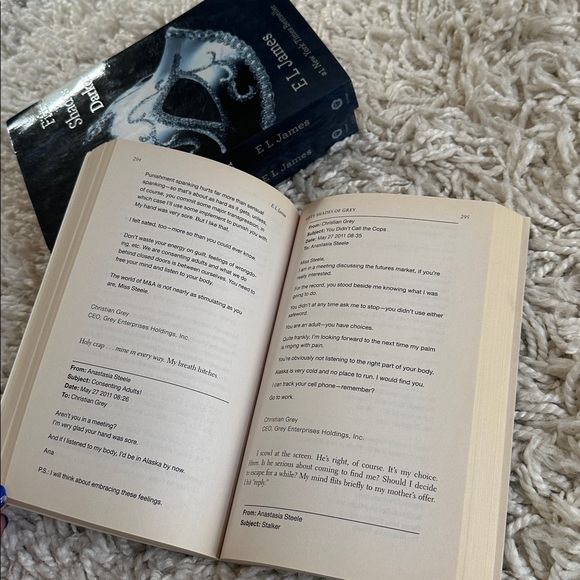 Fifty Shades of Gray Books Set of 3 by EL James - Picture 9 of 9